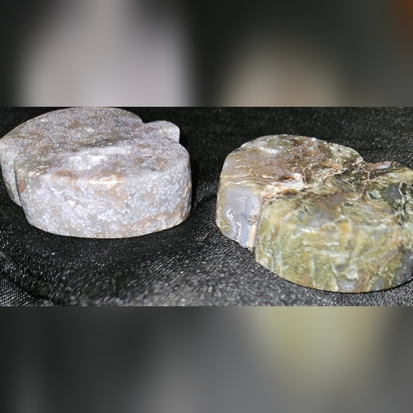 Moss Agate Apple Carvings Set - Picture 4 of 4